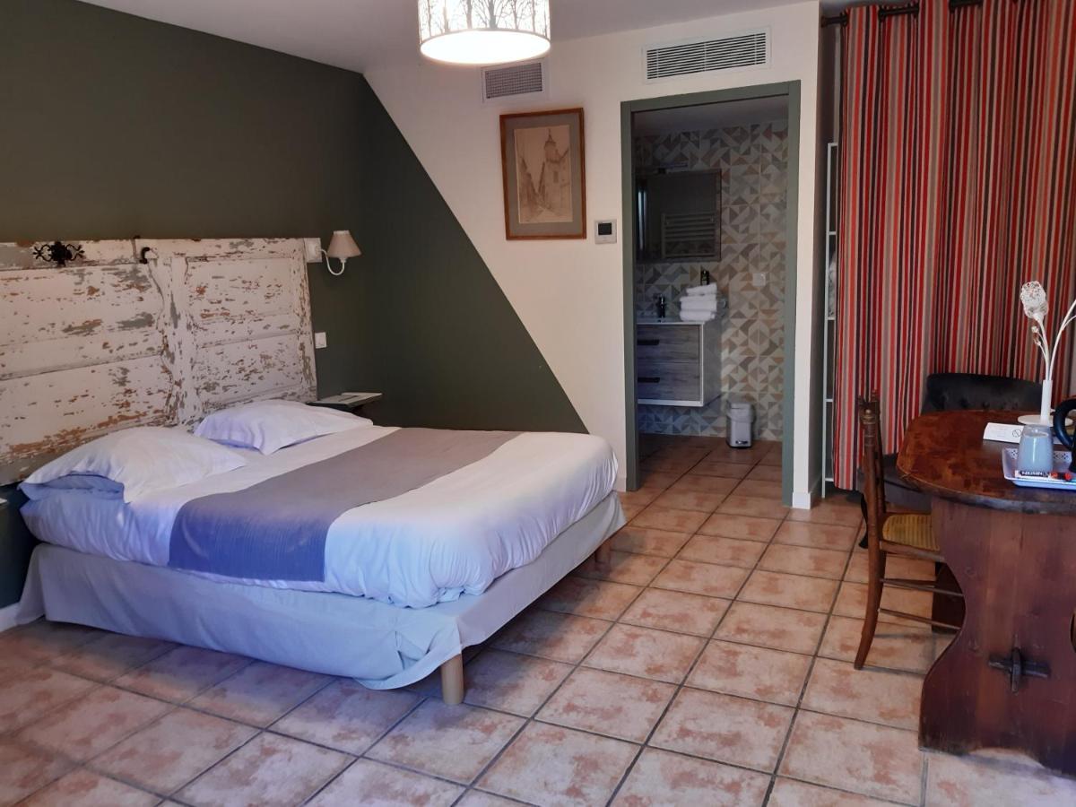 Logis Domaine De Peyrolade Bed & Breakfast Daux Exterior foto