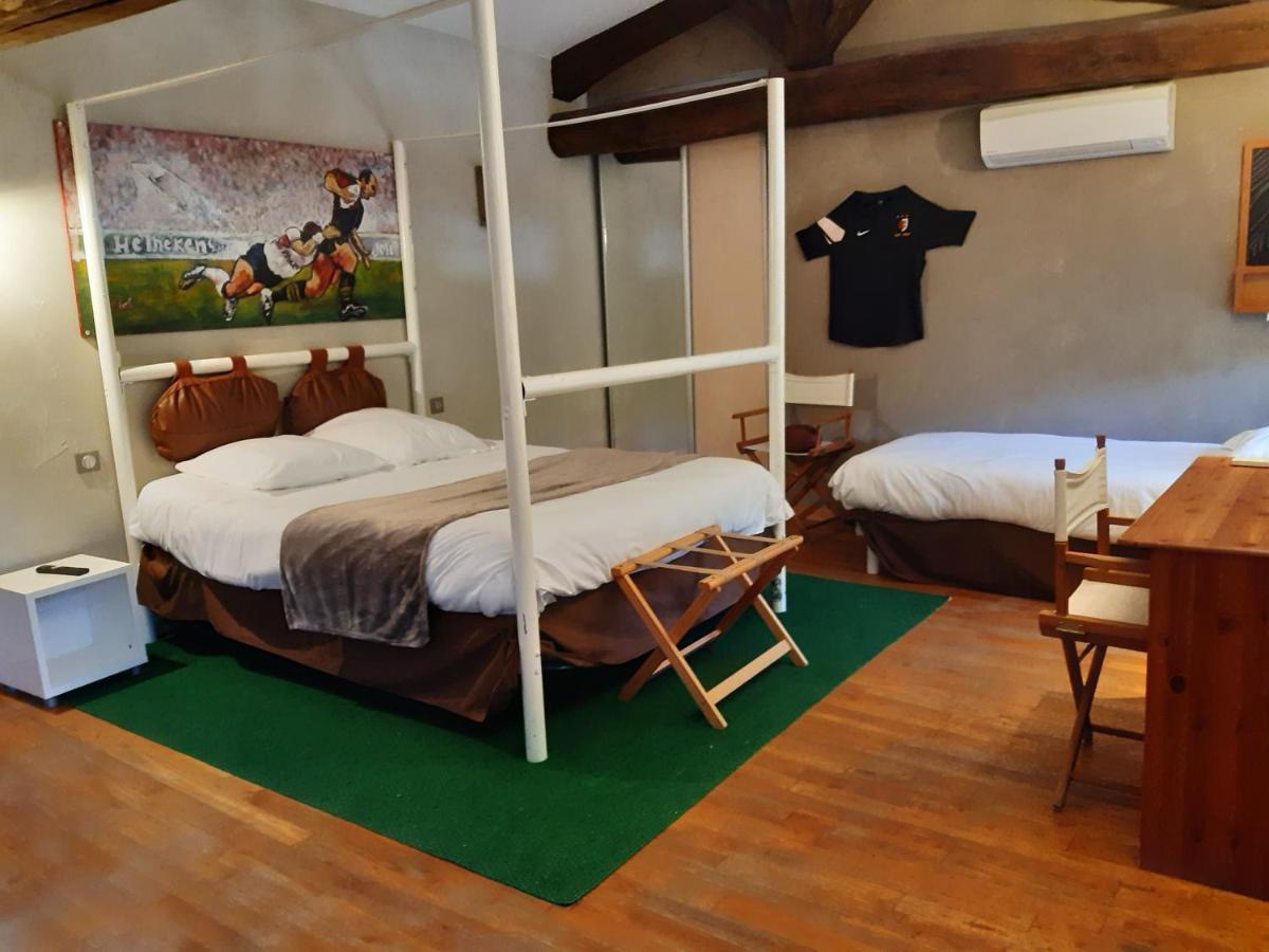 Logis Domaine De Peyrolade Bed & Breakfast Daux Exterior foto